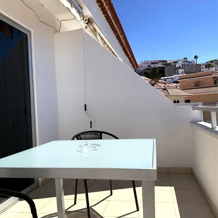 Studio Las Americas With Pool Apartment *